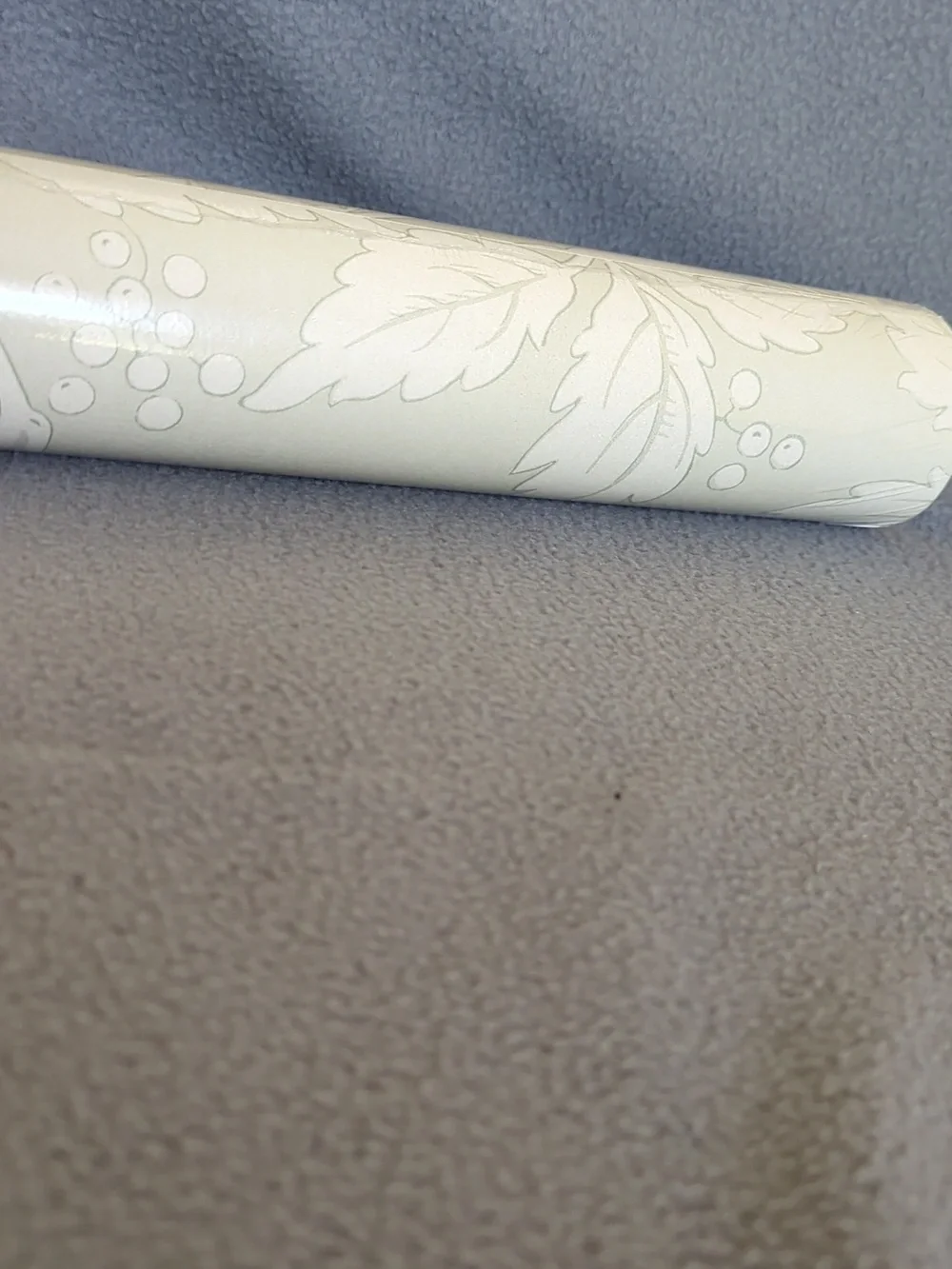 Borastapeter Vildvin Pattern Roll Of Wallpaper.